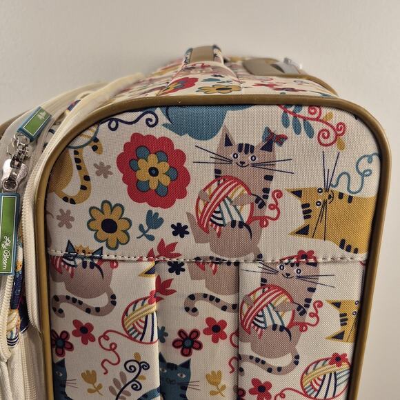 Green Living Lily Bloom Eco Friendly Cat Furry Friends Luggage 25" Suitcase - Picture 6 of 16